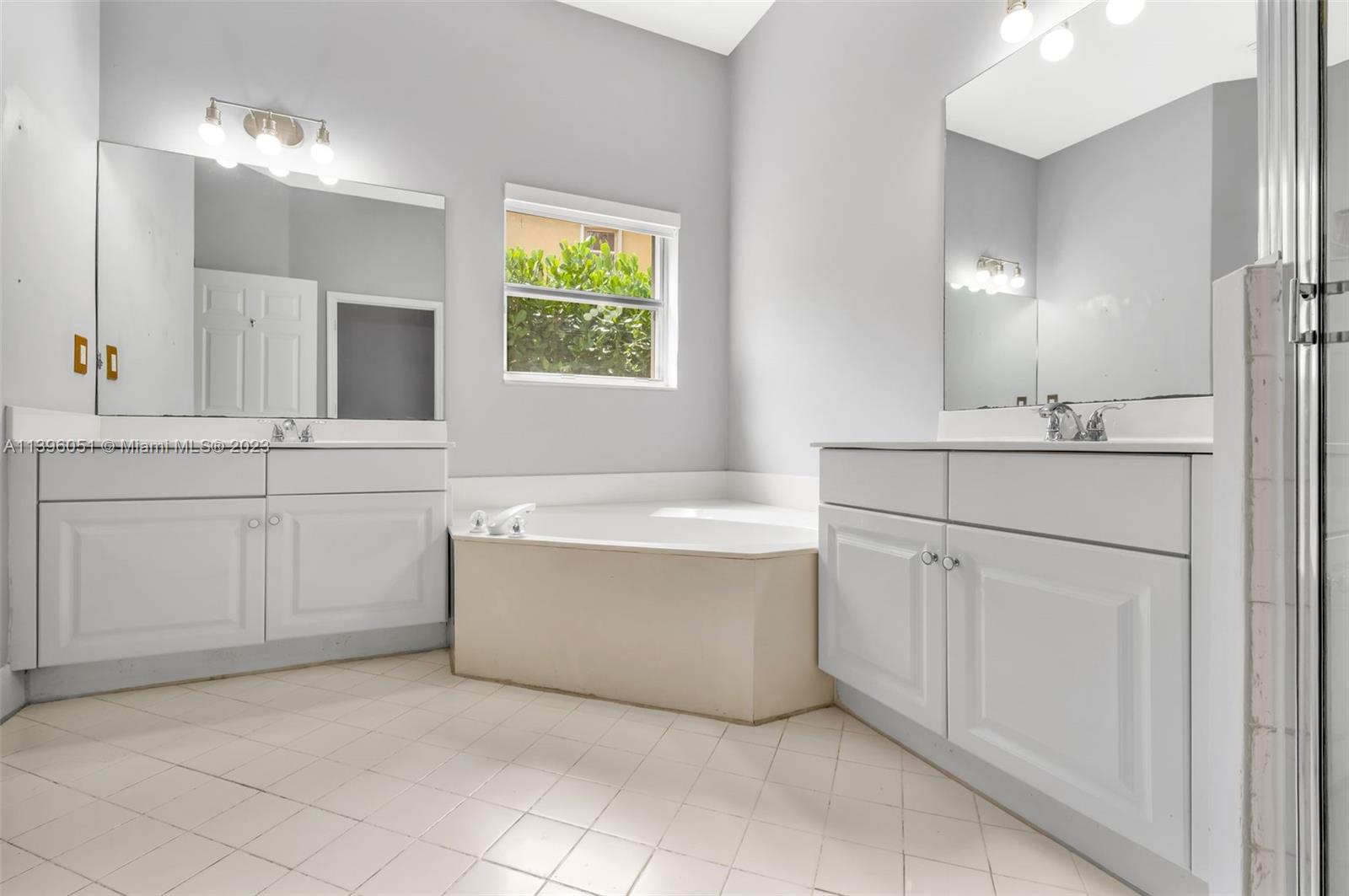 16510 Diamond Pl Unit: 16510