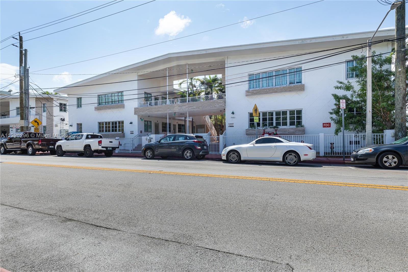 7950 Tatum Waterway Dr Unit: 14