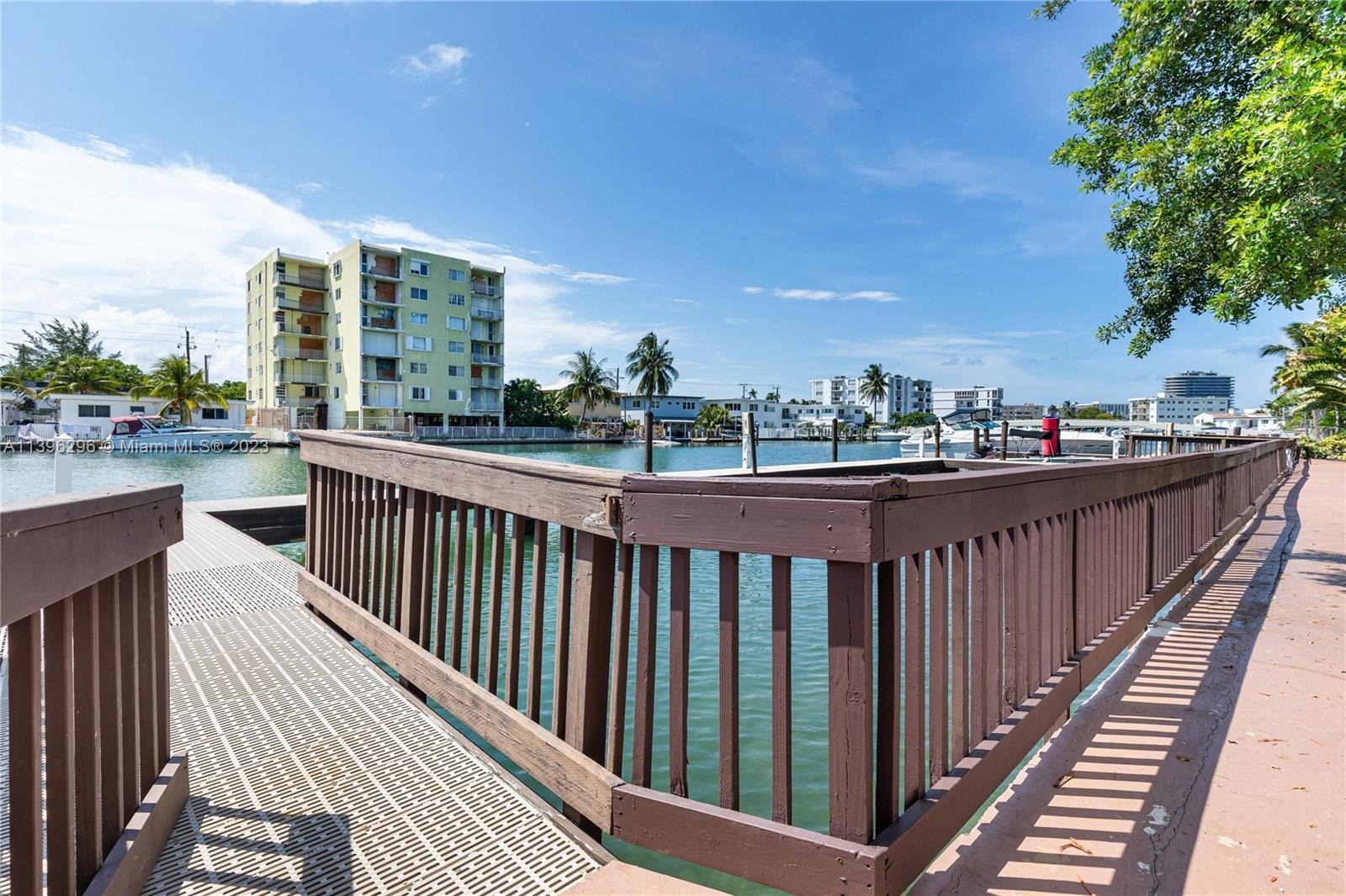7950 Tatum Waterway Dr Unit: 14