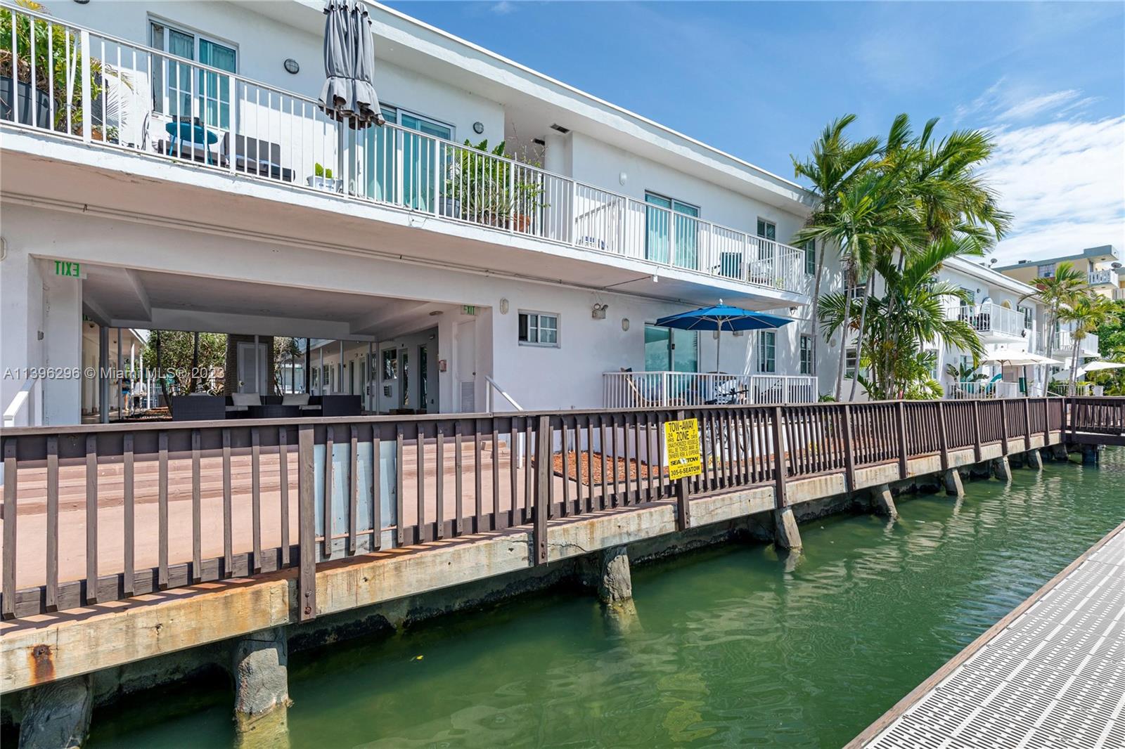 7950 Tatum Waterway Dr Unit: 14