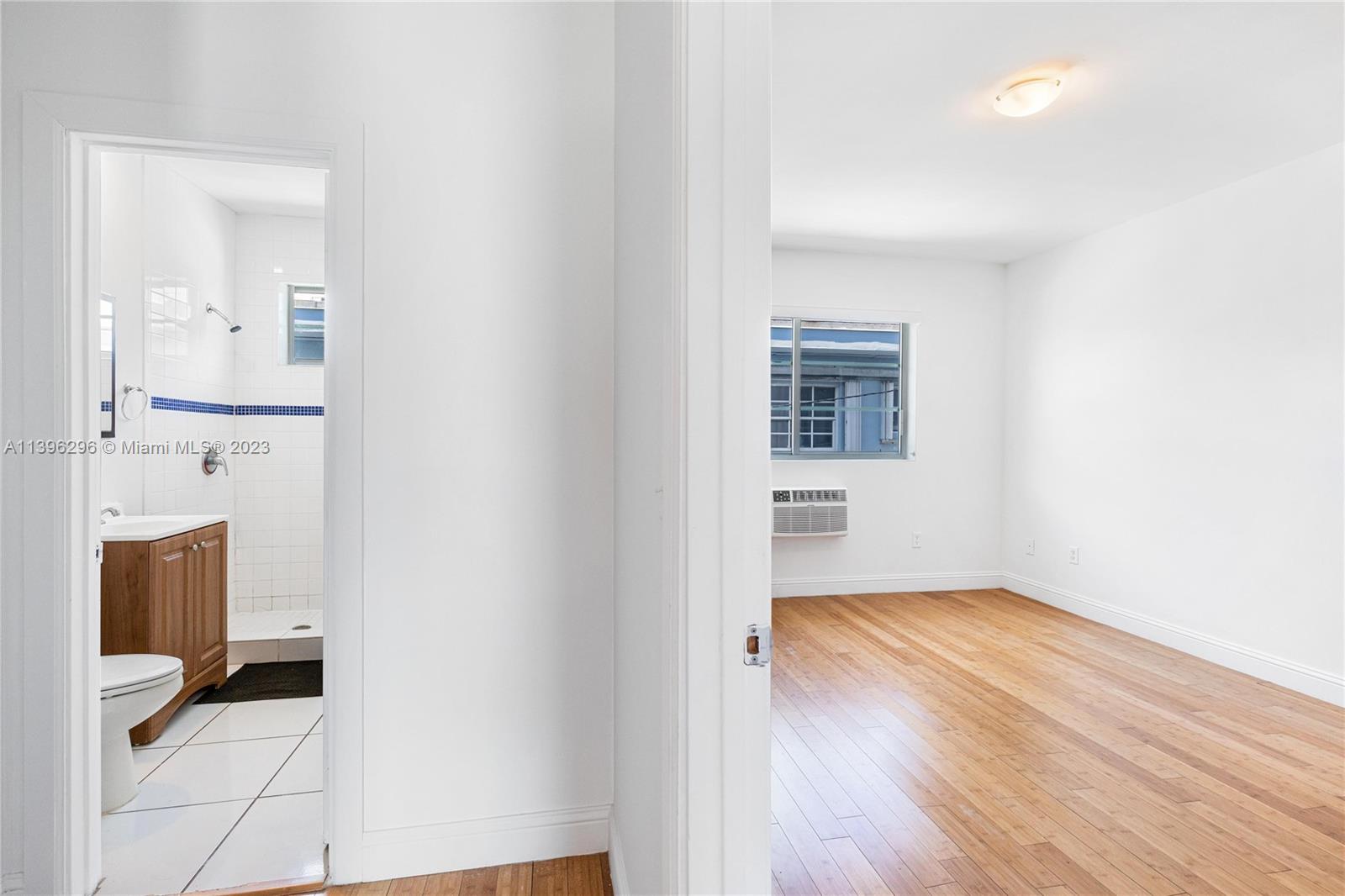 7950 Tatum Waterway Dr Unit: 14
