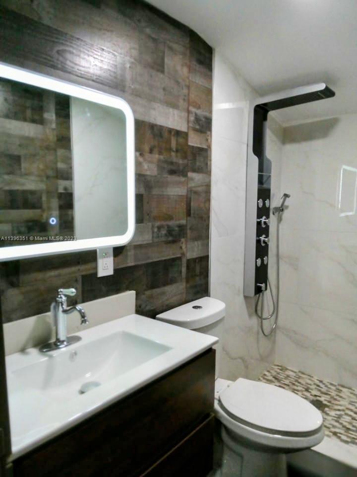 2720 NW 29th St