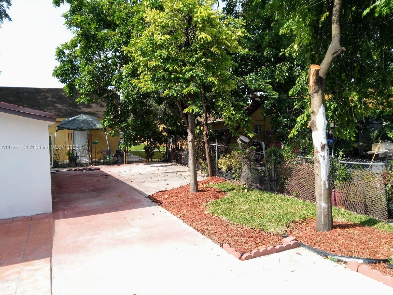 2720 NW 29th St