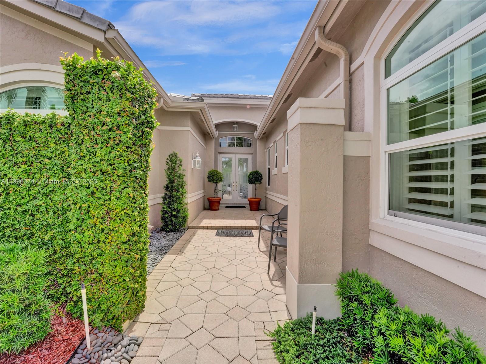 2538 Jardin Drive
