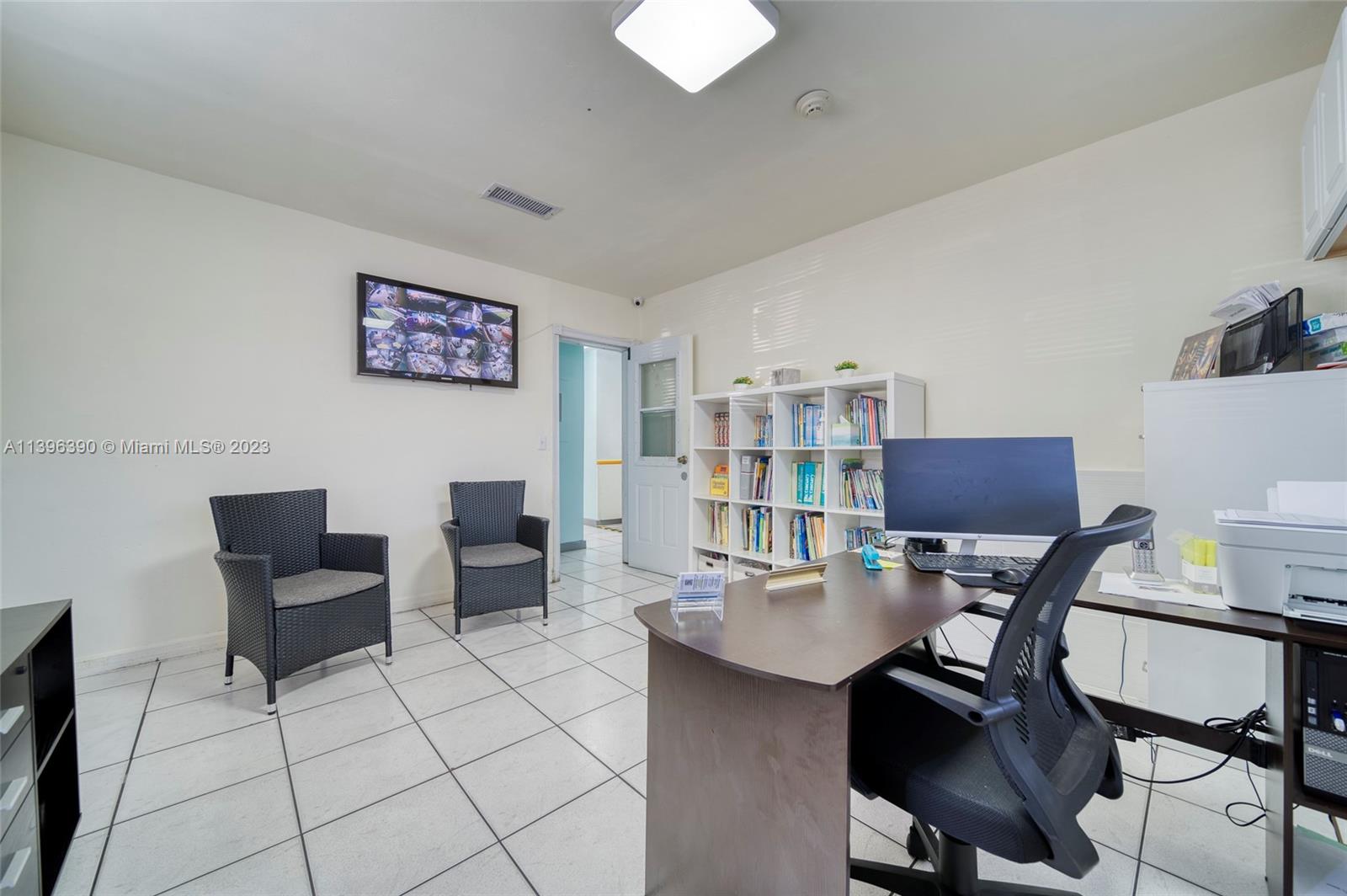 Daycare WITH REAL ESTATE For Sale in Hialeah