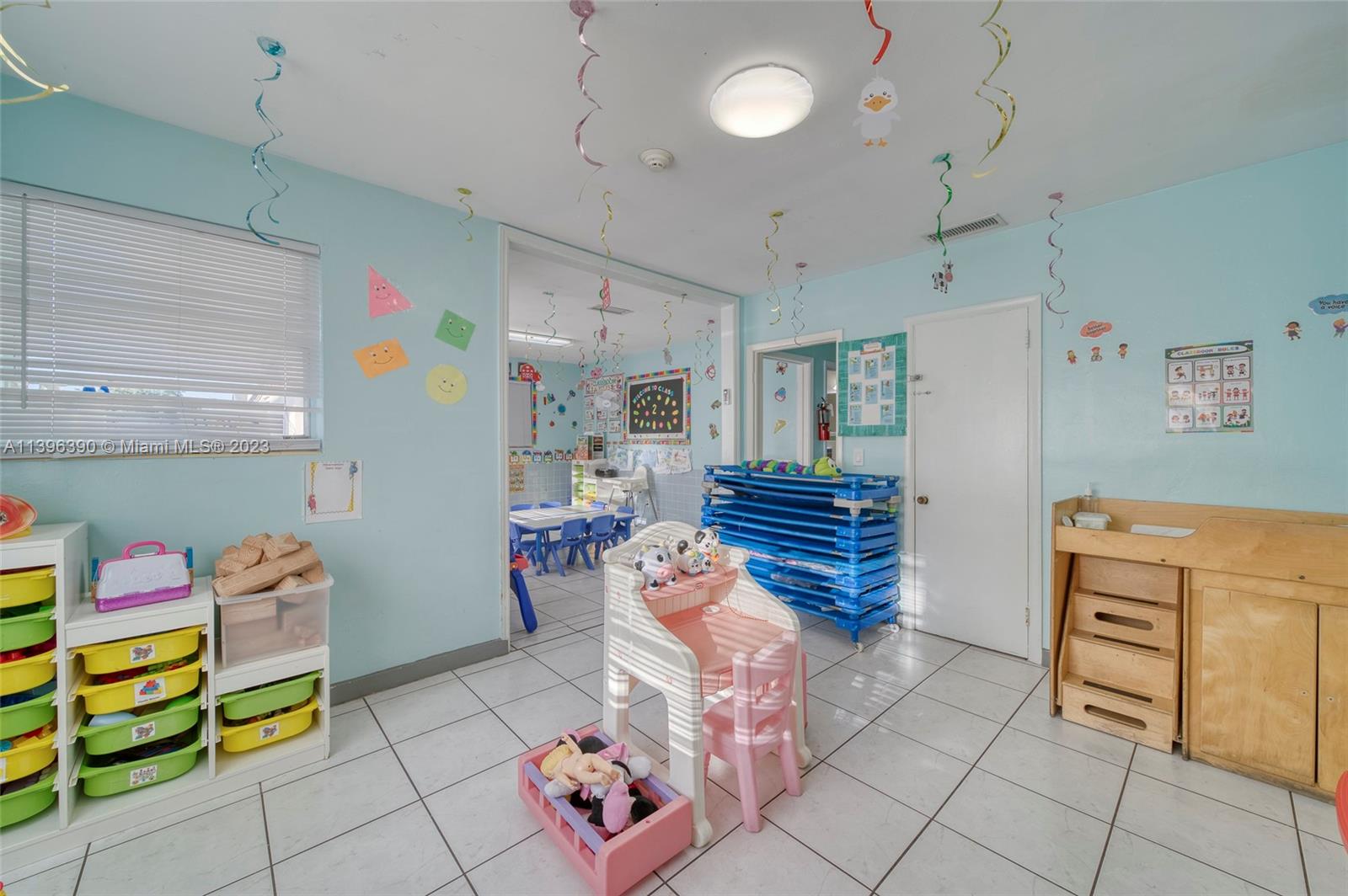 Daycare WITH REAL ESTATE For Sale in Hialeah
