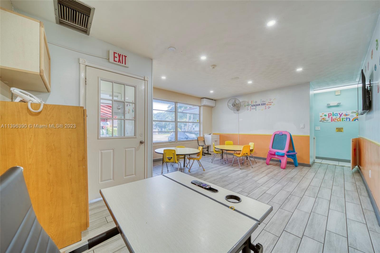 Daycare WITH REAL ESTATE For Sale in Hialeah