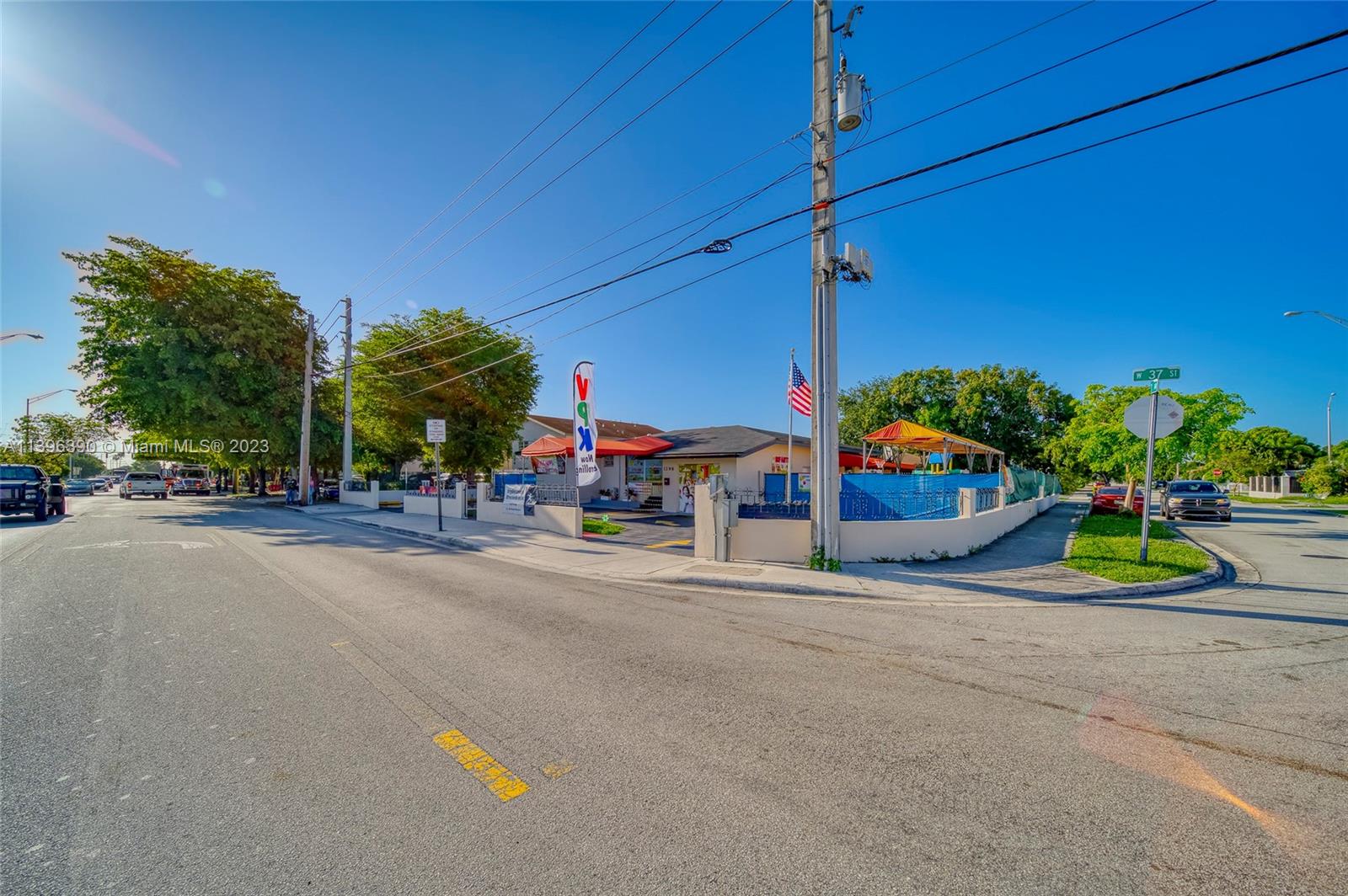Daycare WITH REAL ESTATE For Sale in Hialeah