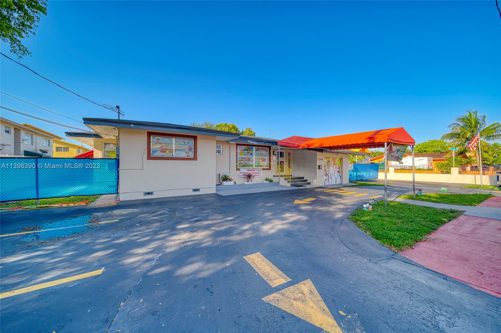 Daycare WITH REAL ESTATE For Sale in Hialeah