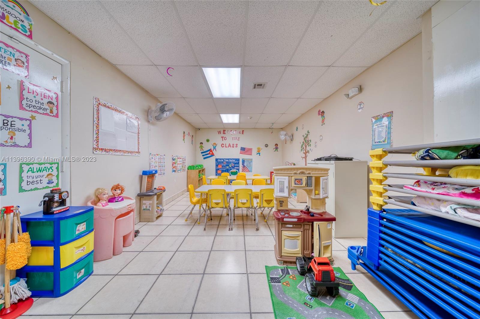 Daycare WITH REAL ESTATE For Sale in Hialeah