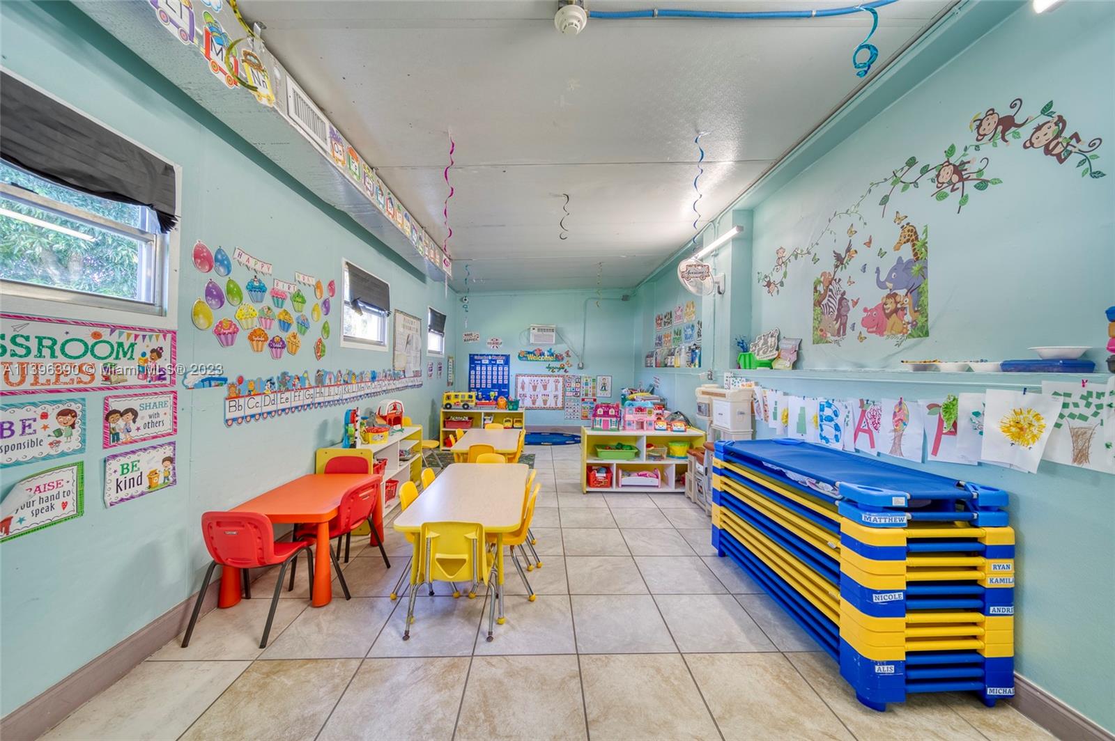 Daycare WITH REAL ESTATE For Sale in Hialeah