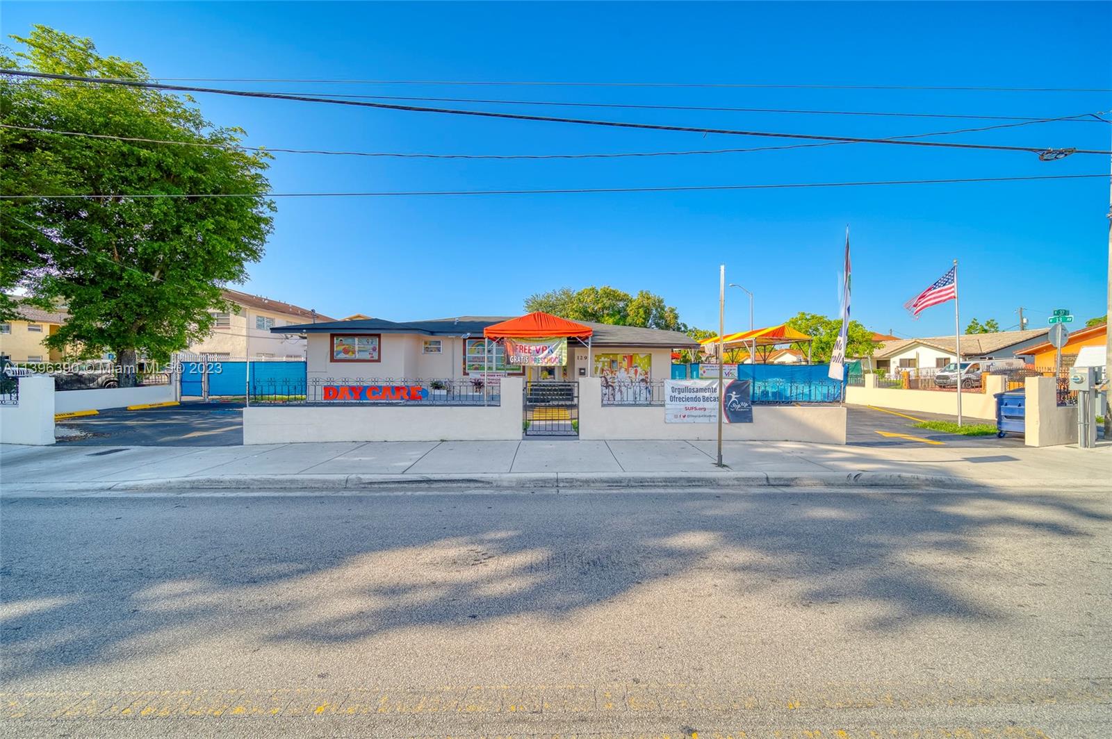 Daycare WITH REAL ESTATE For Sale in Hialeah