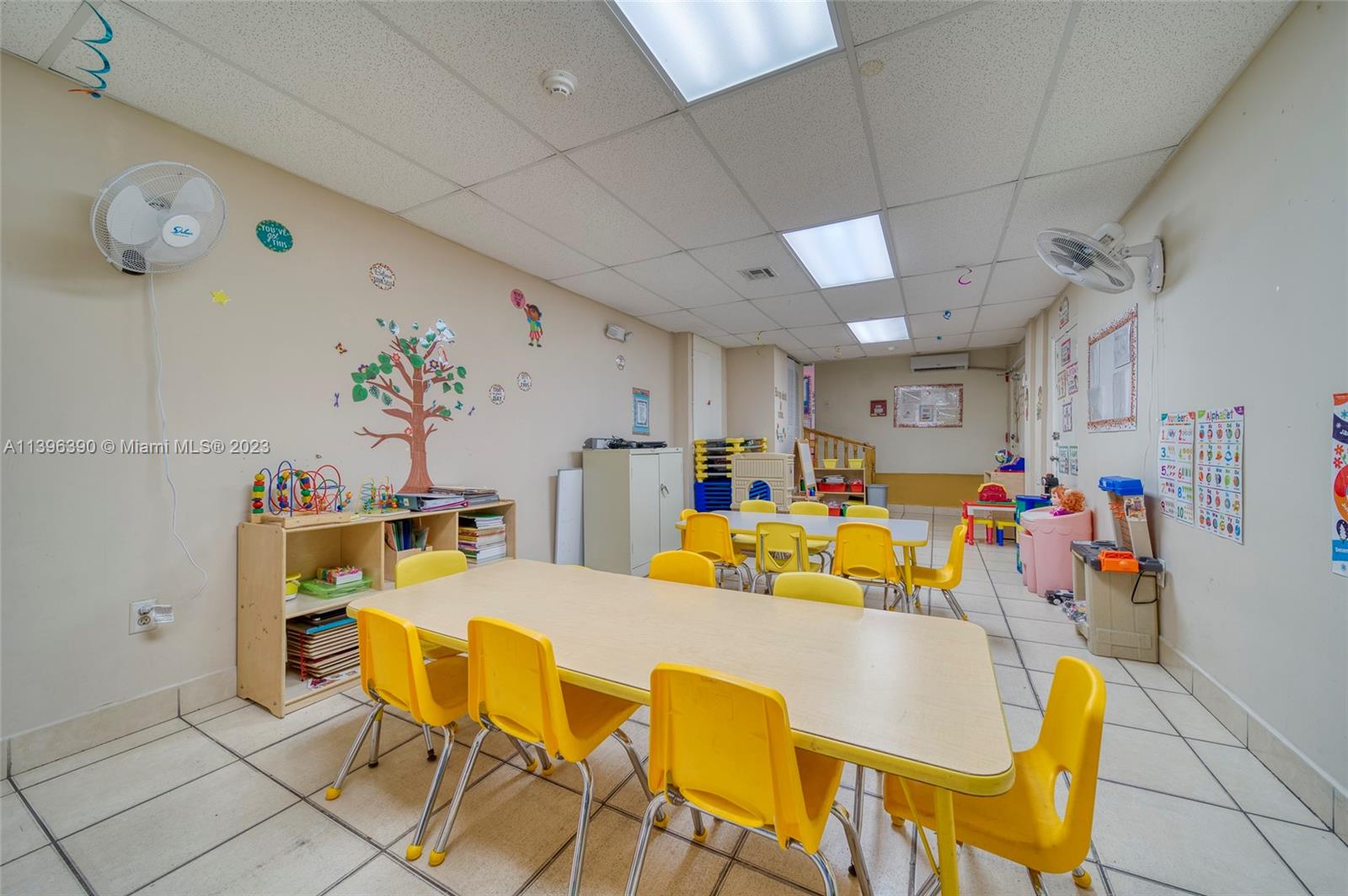Daycare WITH REAL ESTATE For Sale in Hialeah