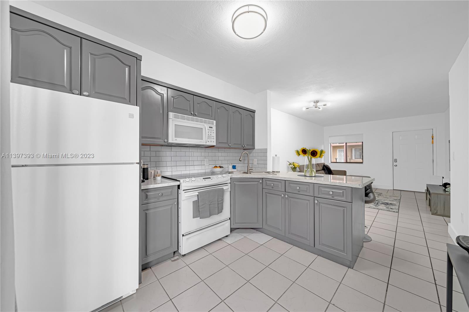 5490 W 21st Ct Unit: 113