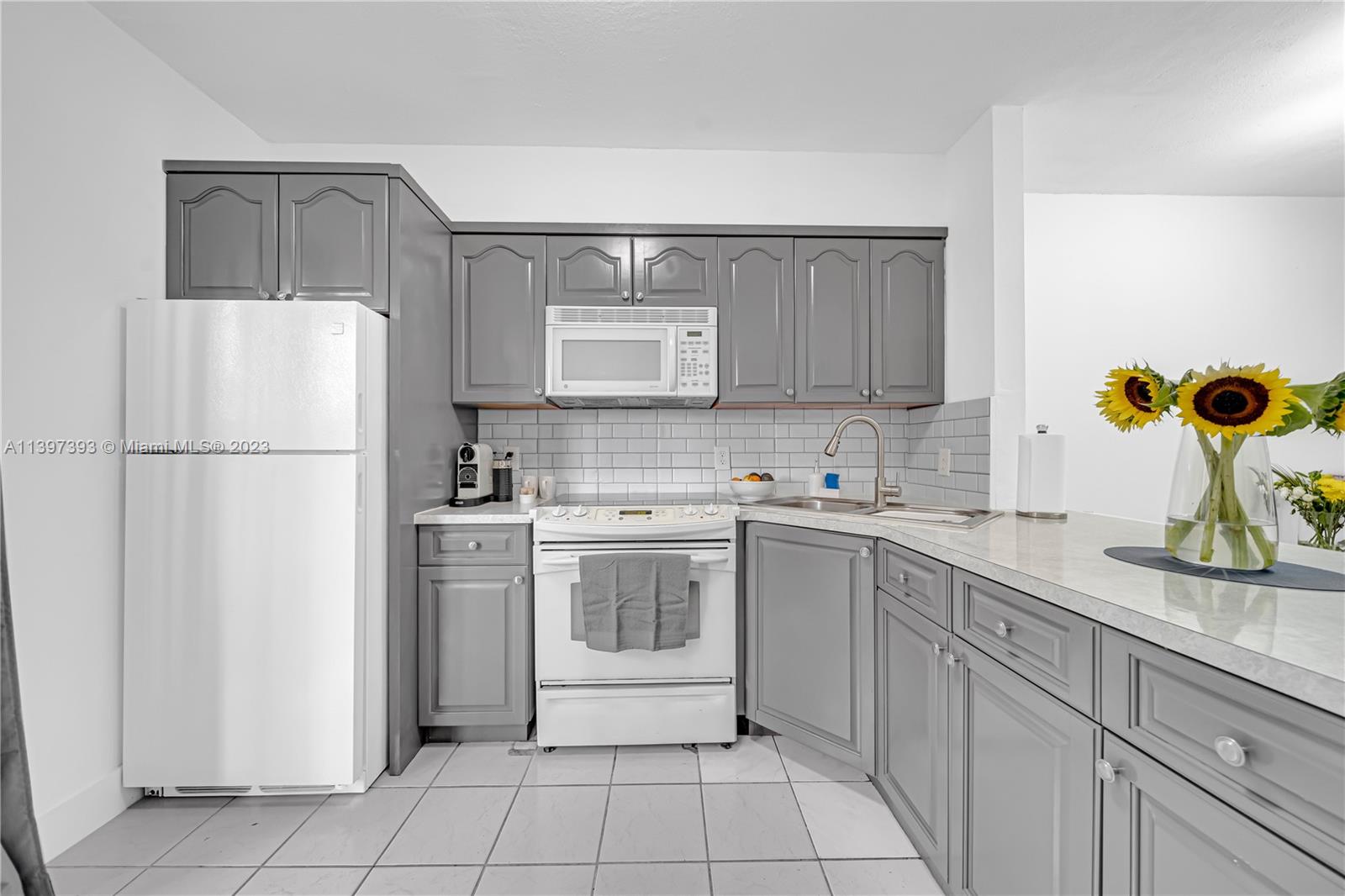 5490 W 21st Ct Unit: 113