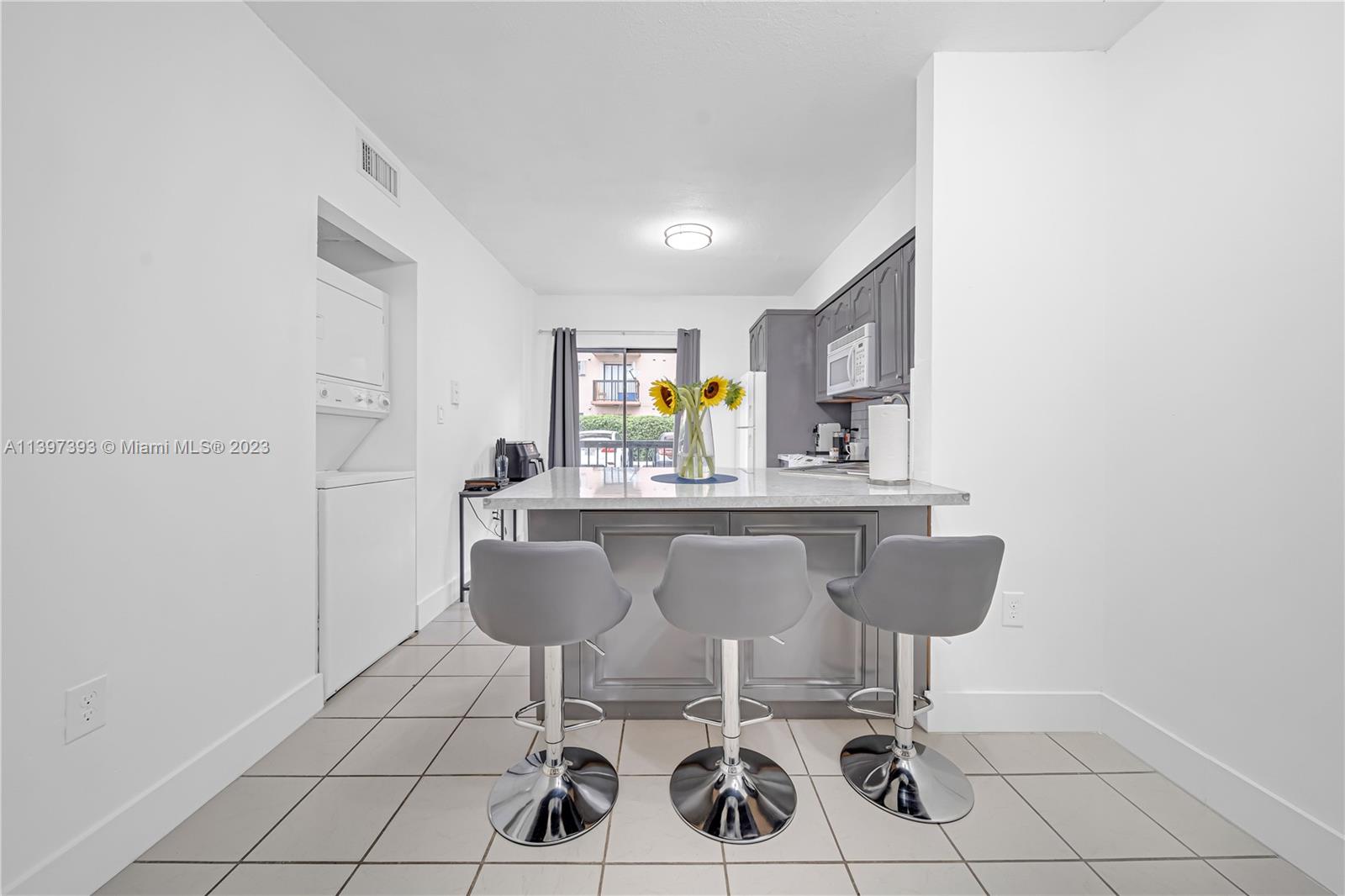 5490 W 21st Ct Unit: 113