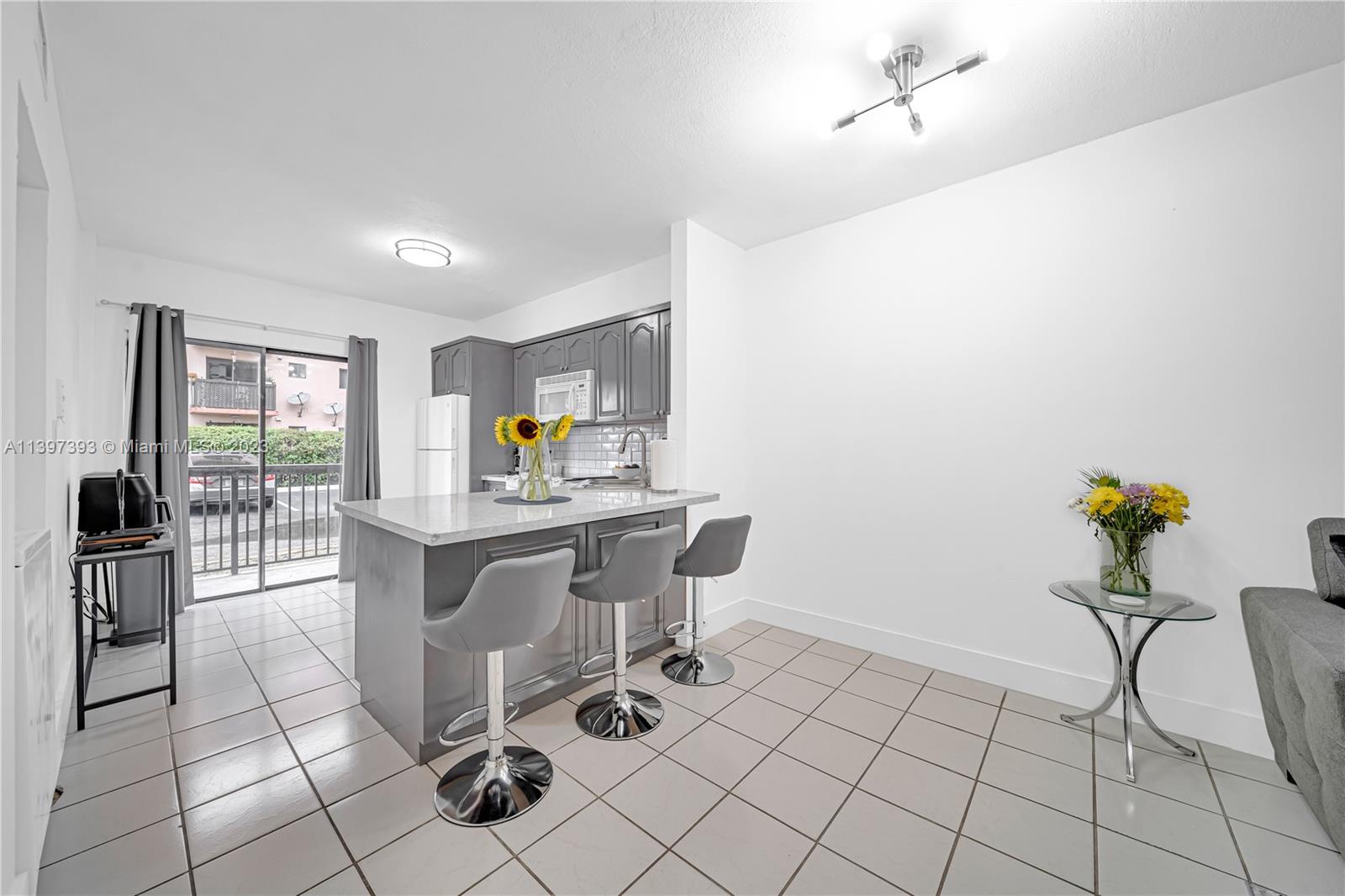 5490 W 21st Ct Unit: 113