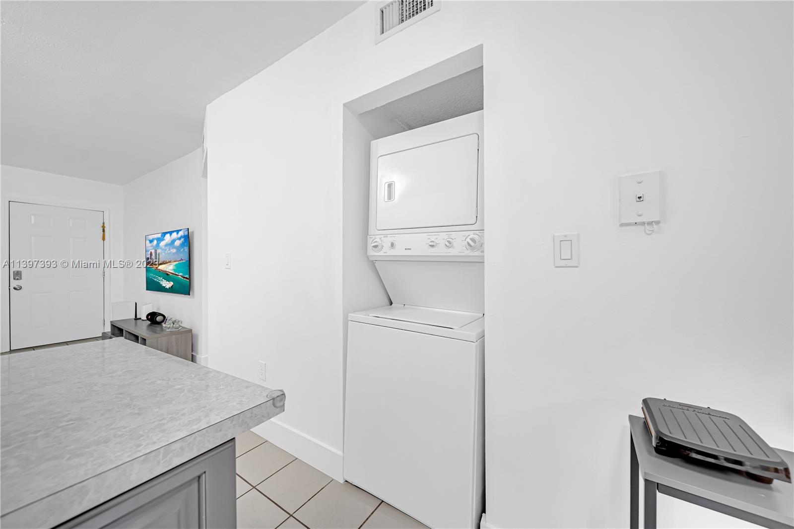 5490 W 21st Ct Unit: 113