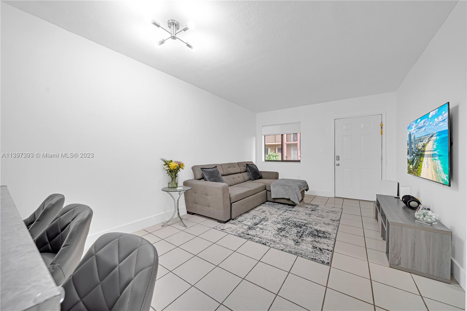 5490 W 21st Ct Unit: 113