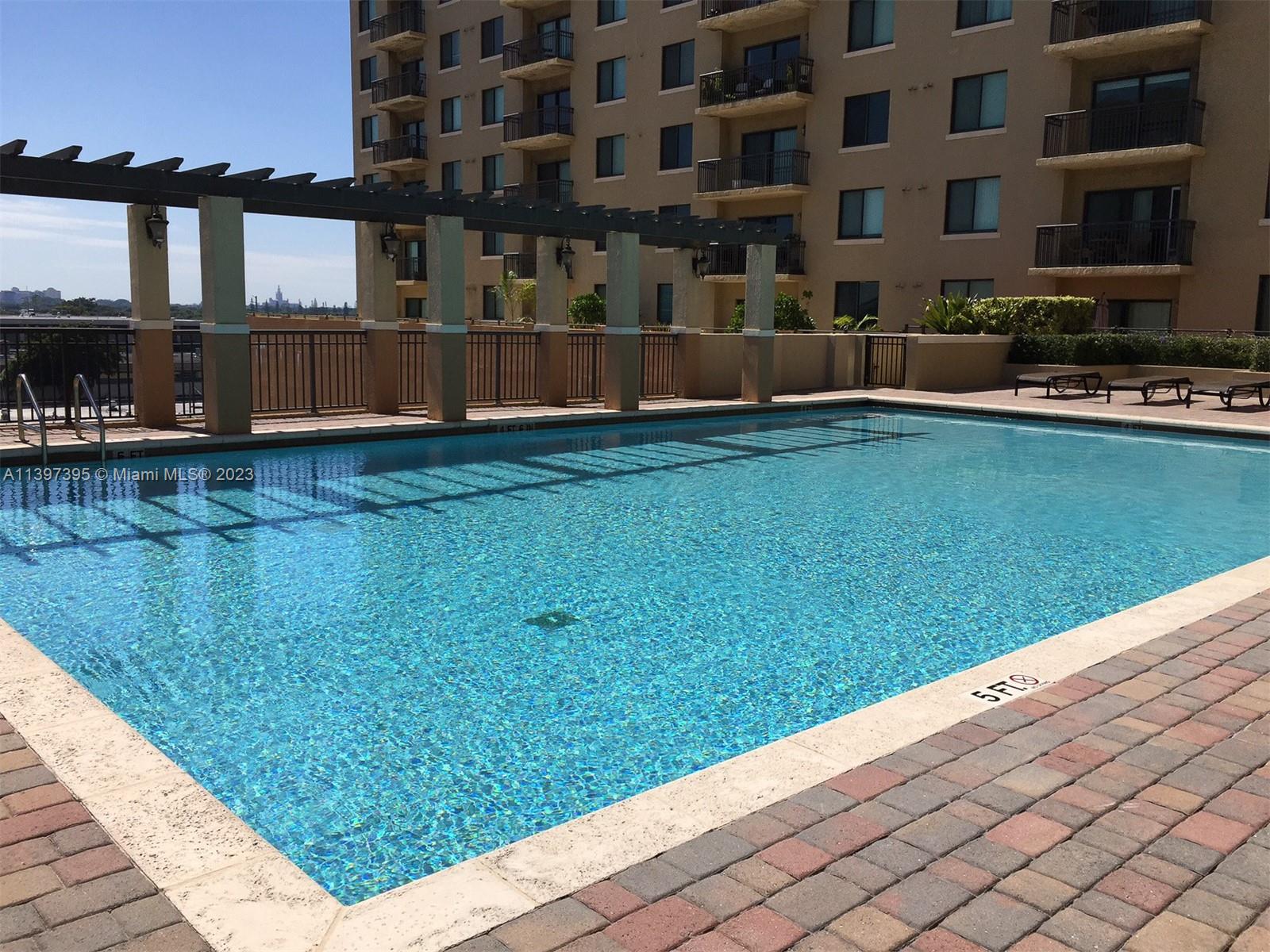 4242 NW 2nd St Unit: 1211