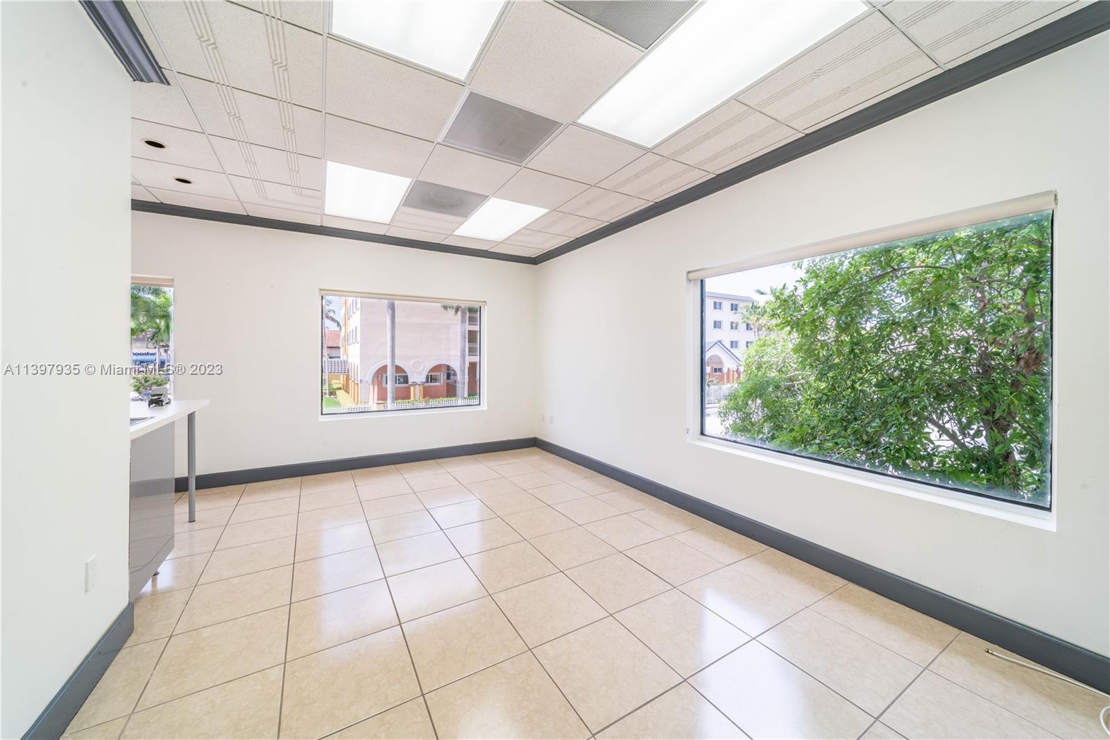600 Palm Unit: A