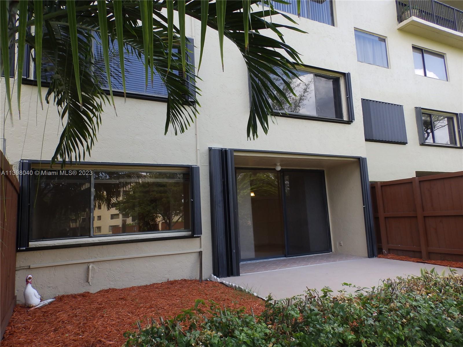 6601 SW 116th Ct Unit: 105