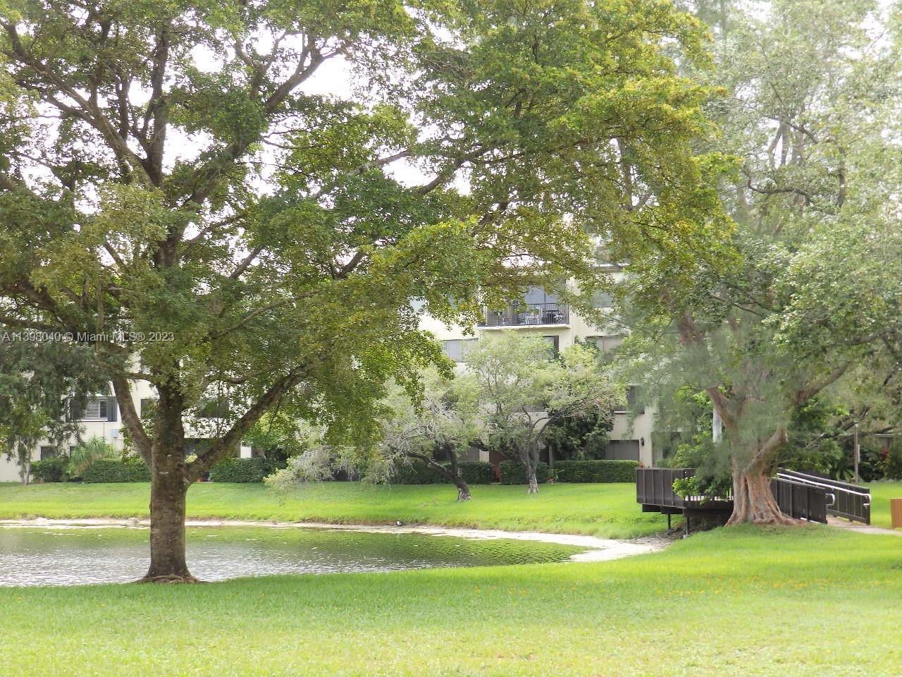 6601 SW 116th Ct Unit: 105