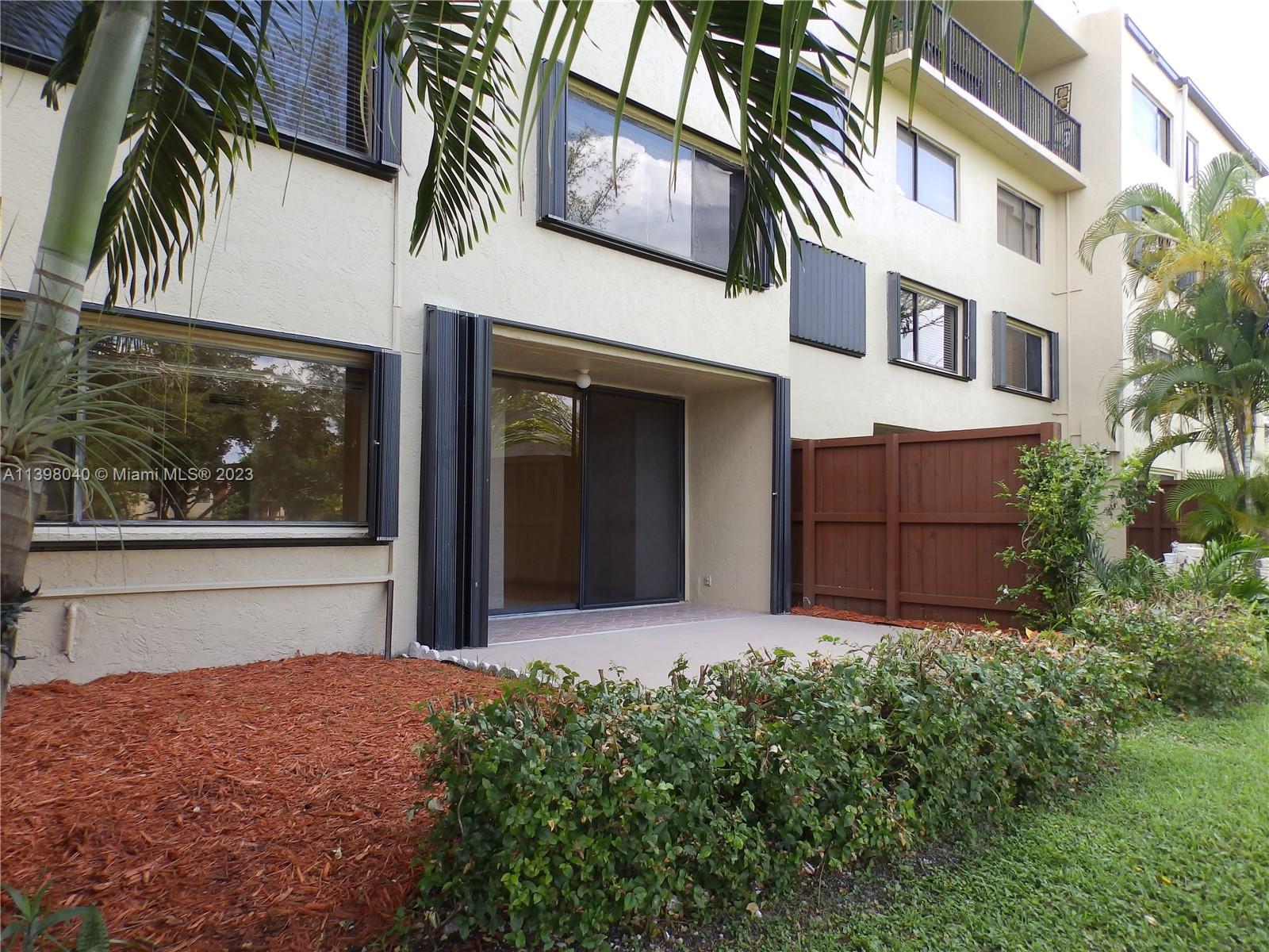 6601 SW 116th Ct Unit: 105
