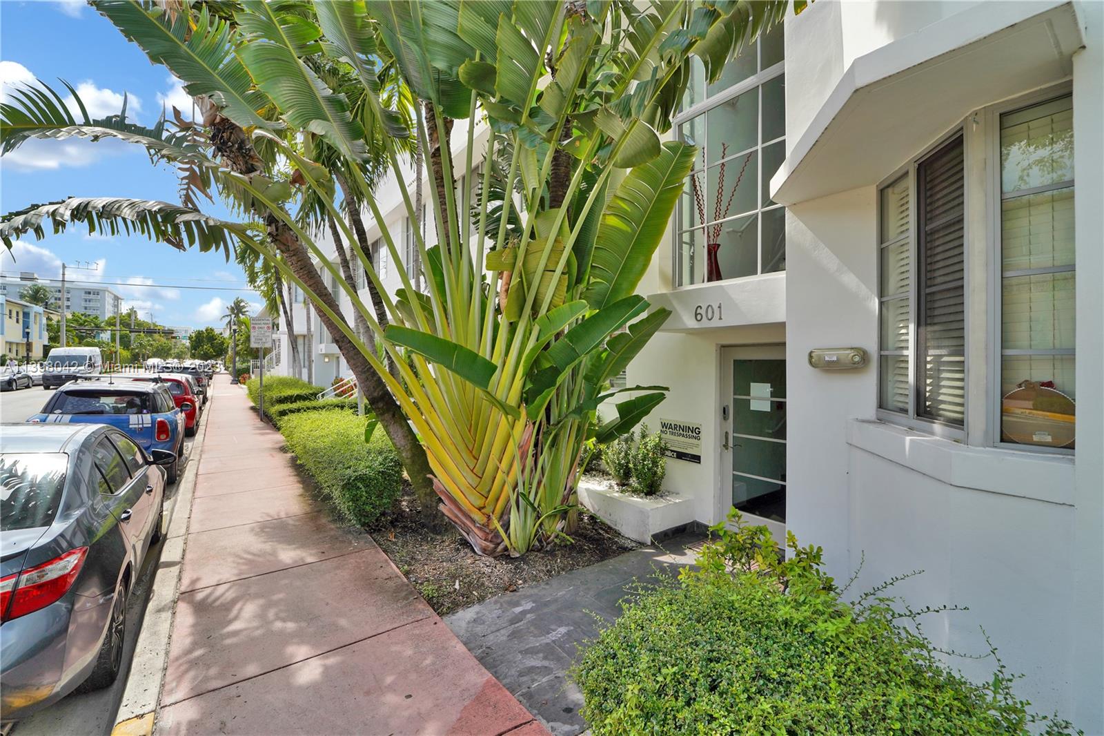 601 11th St Unit: 106