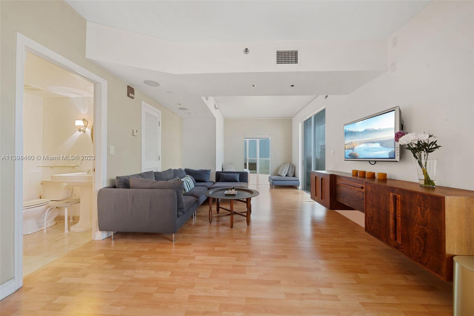 1621 Bay Rd Unit: PH6