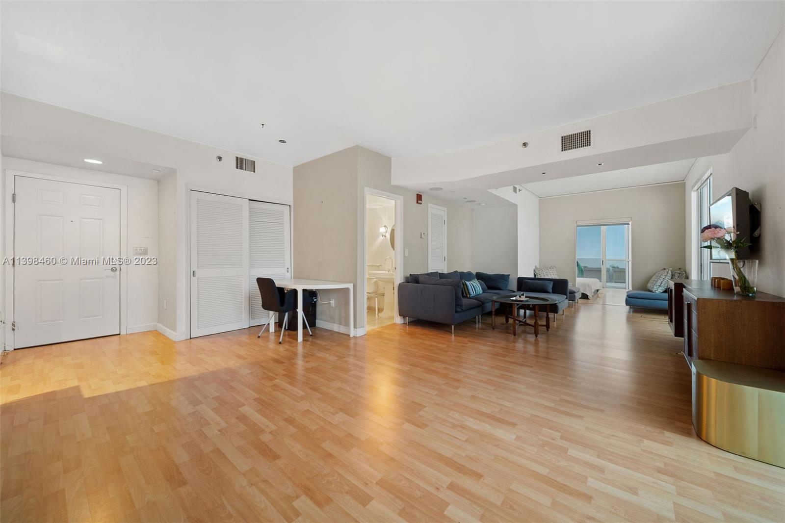1621 Bay Rd Unit: PH6