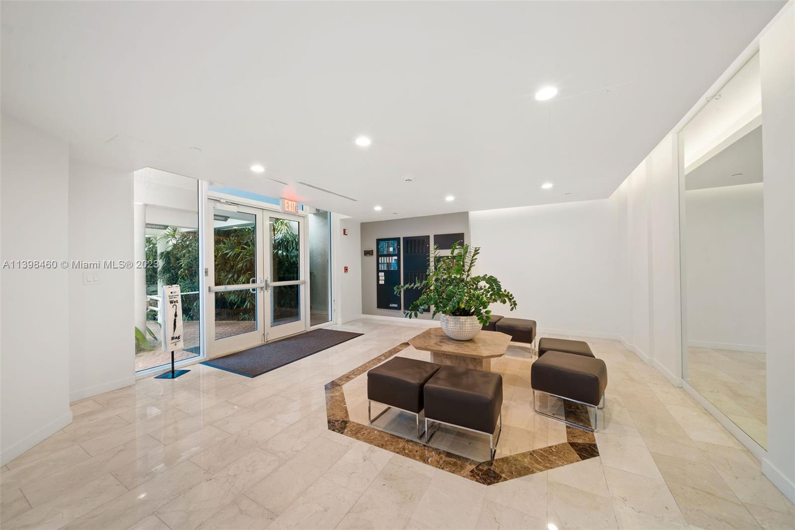 1621 Bay Rd Unit: PH6