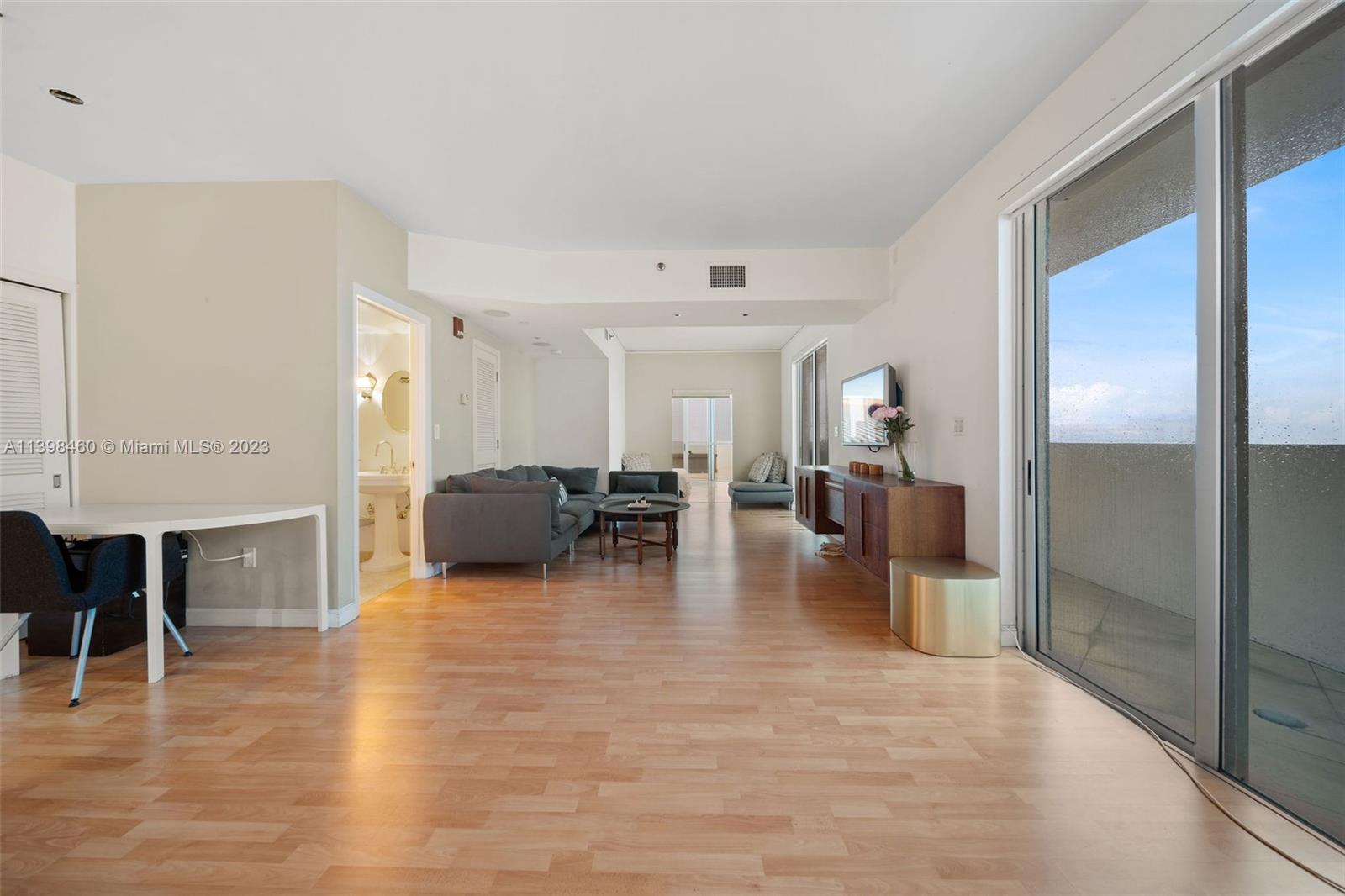 1621 Bay Rd Unit: PH6