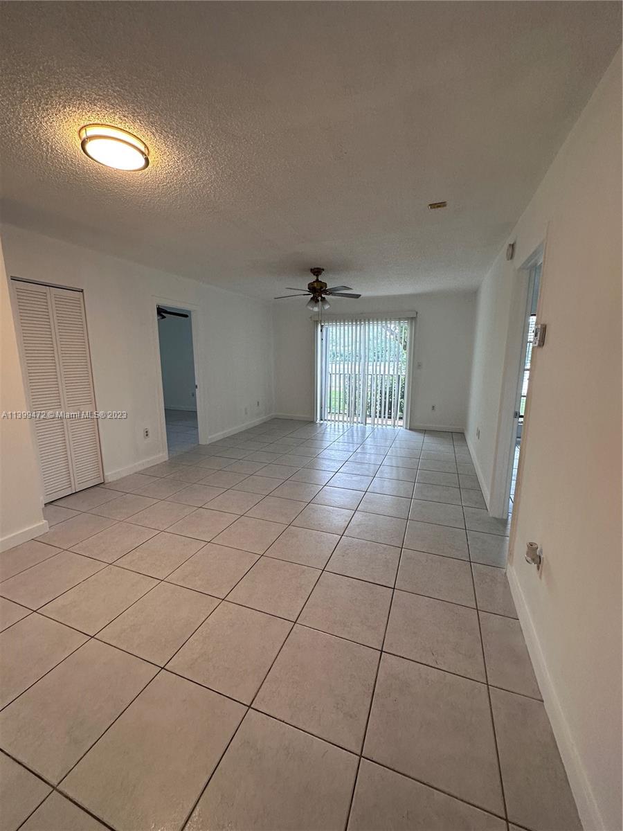 4705 NW 7th St Unit: 109-15