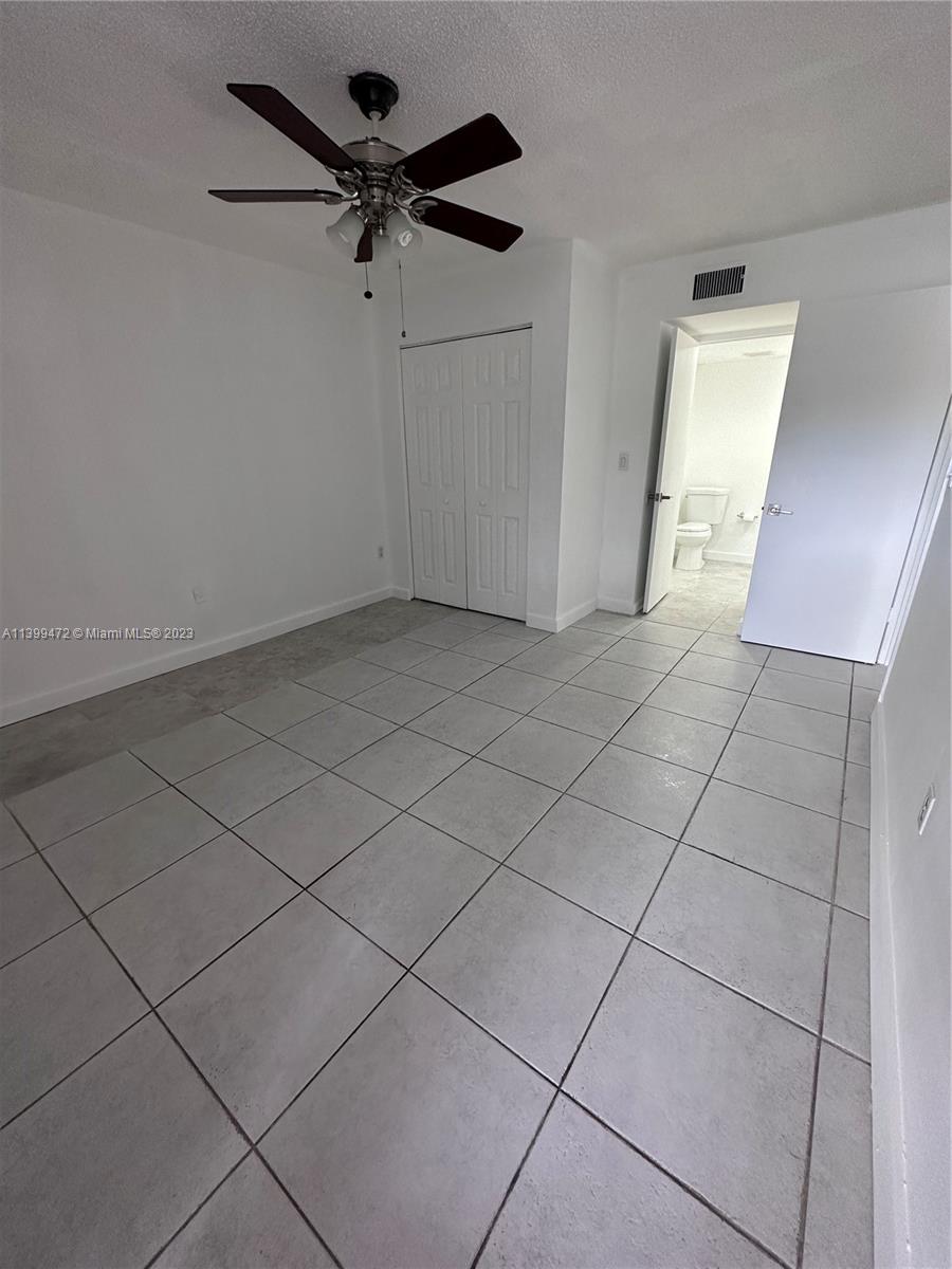 4705 NW 7th St Unit: 109-15
