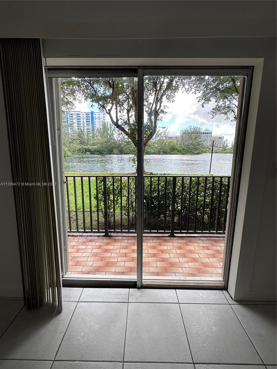 4705 NW 7th St Unit: 109-15