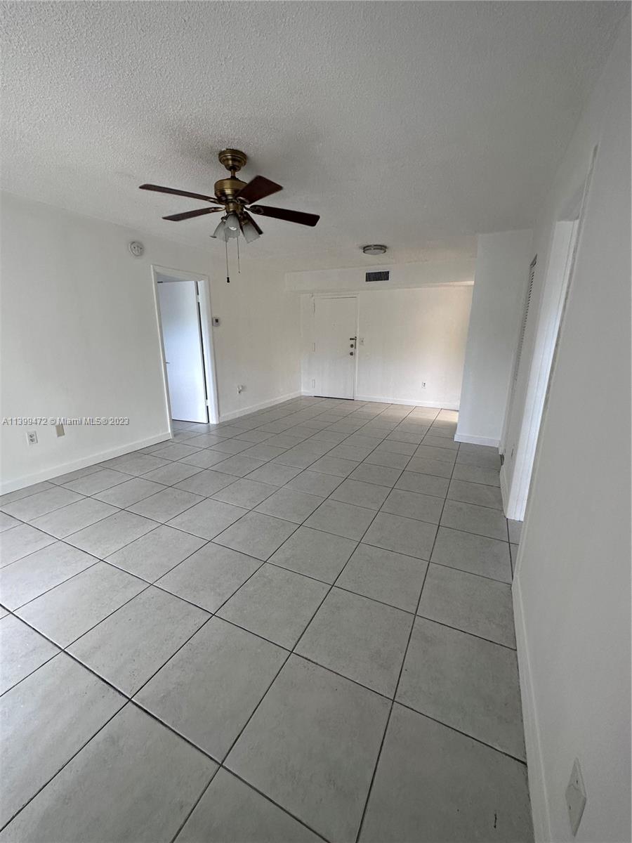 4705 NW 7th St Unit: 109-15
