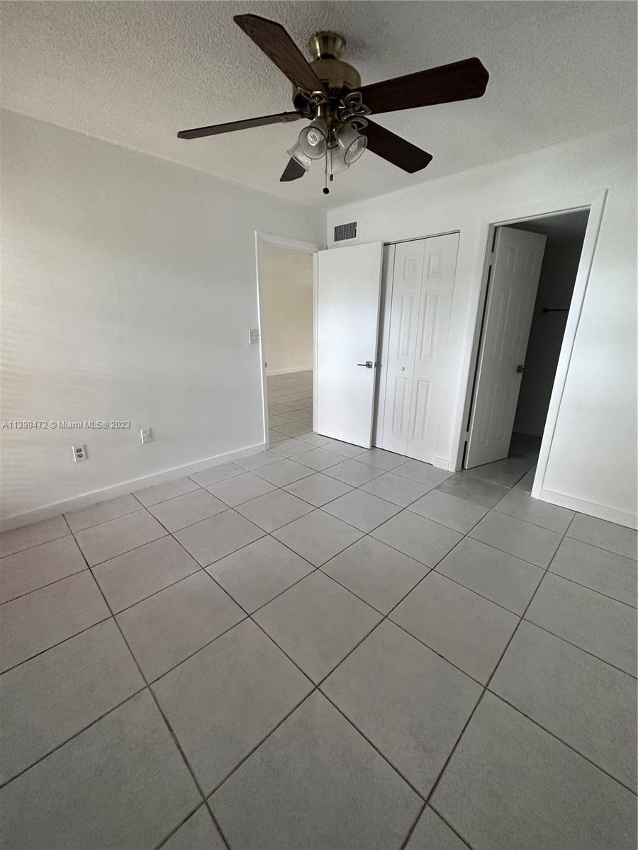 4705 NW 7th St Unit: 109-15