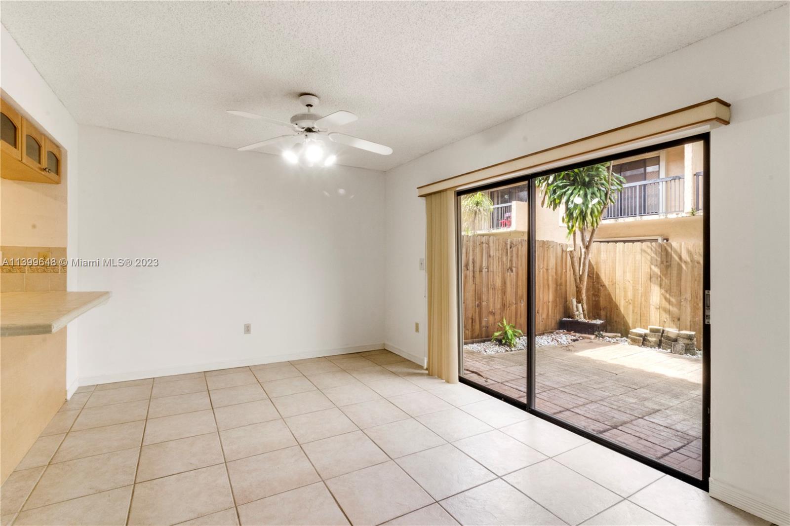10203 SW 77th Ct