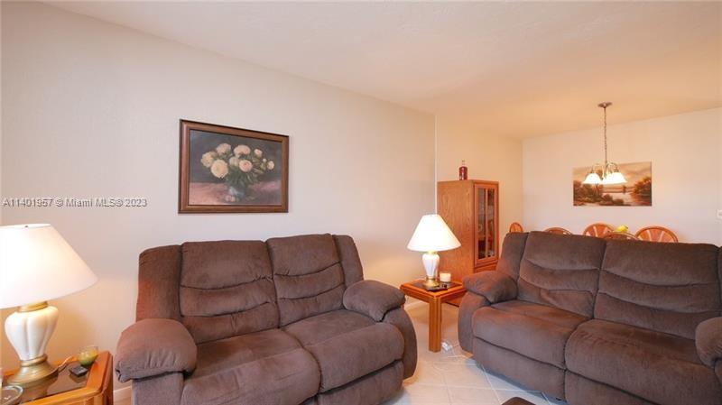 2841 Somerset Dr Unit: 400
