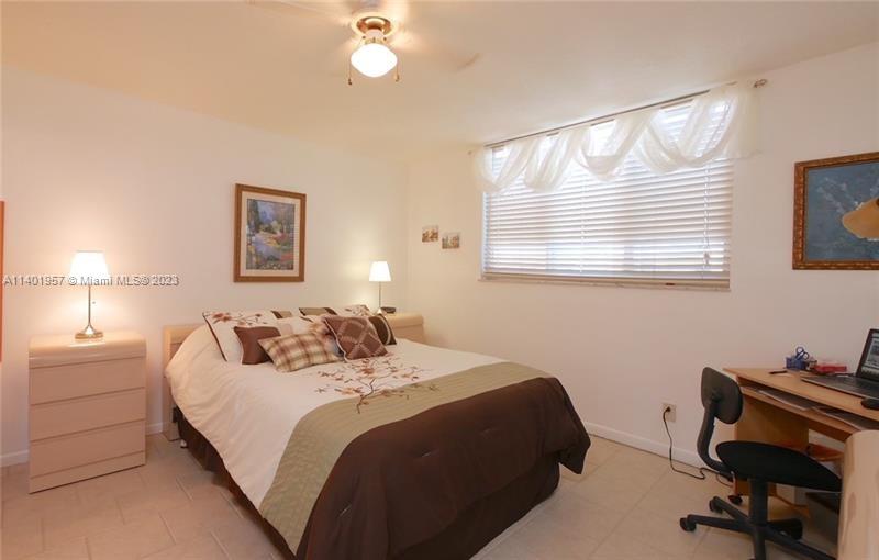 2841 Somerset Dr Unit: 400