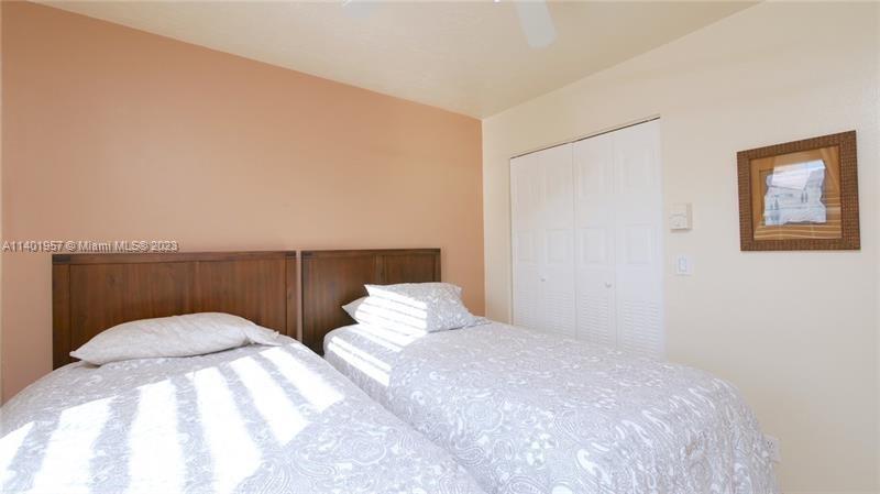 2841 Somerset Dr Unit: 400