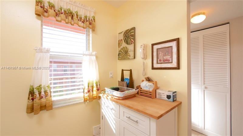 2841 Somerset Dr Unit: 400