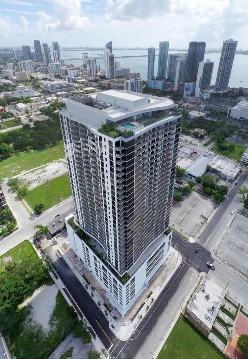 1600 NE 1 Ave # 2012