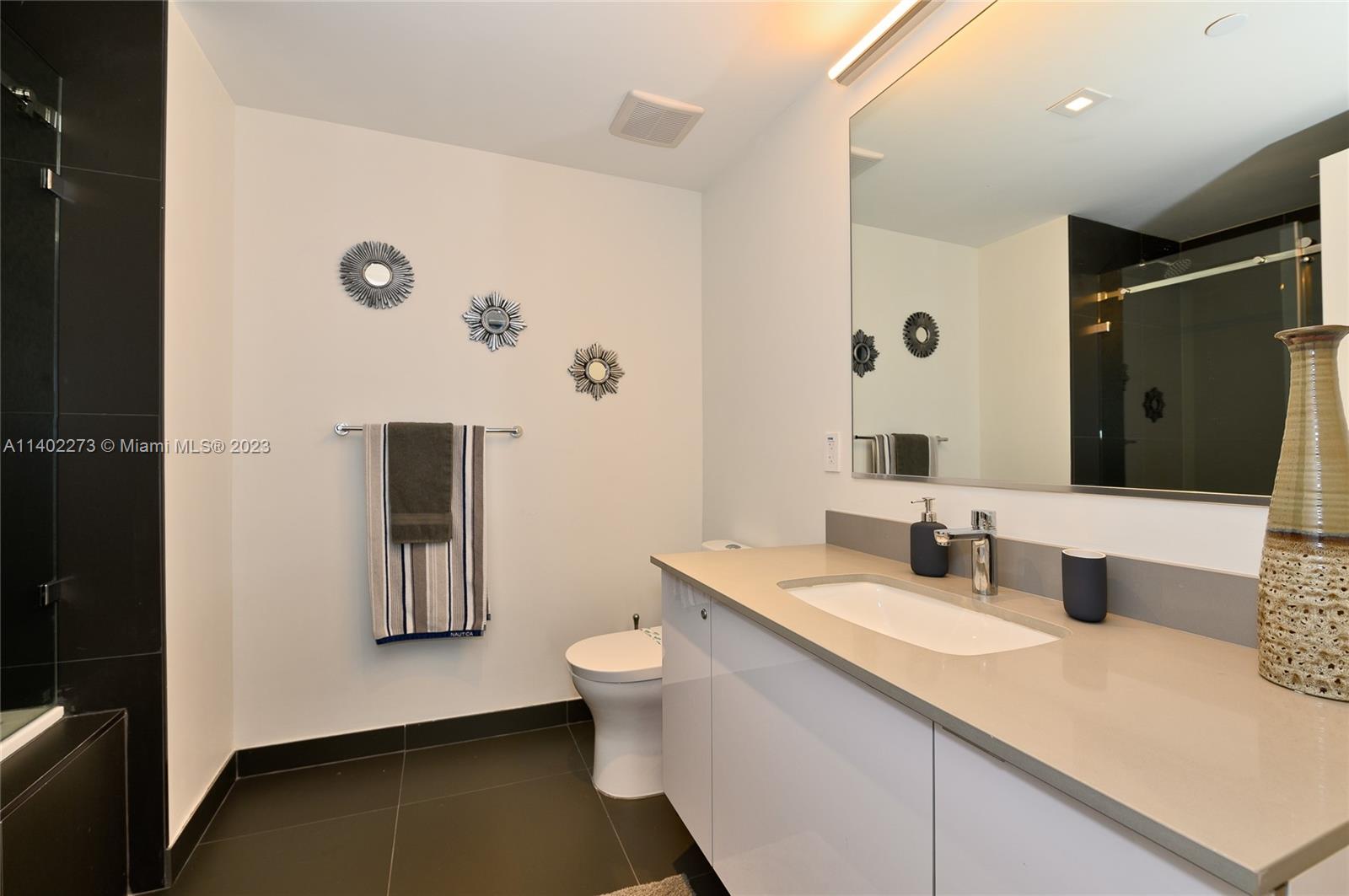 1600 NE 1 Ave # 2012