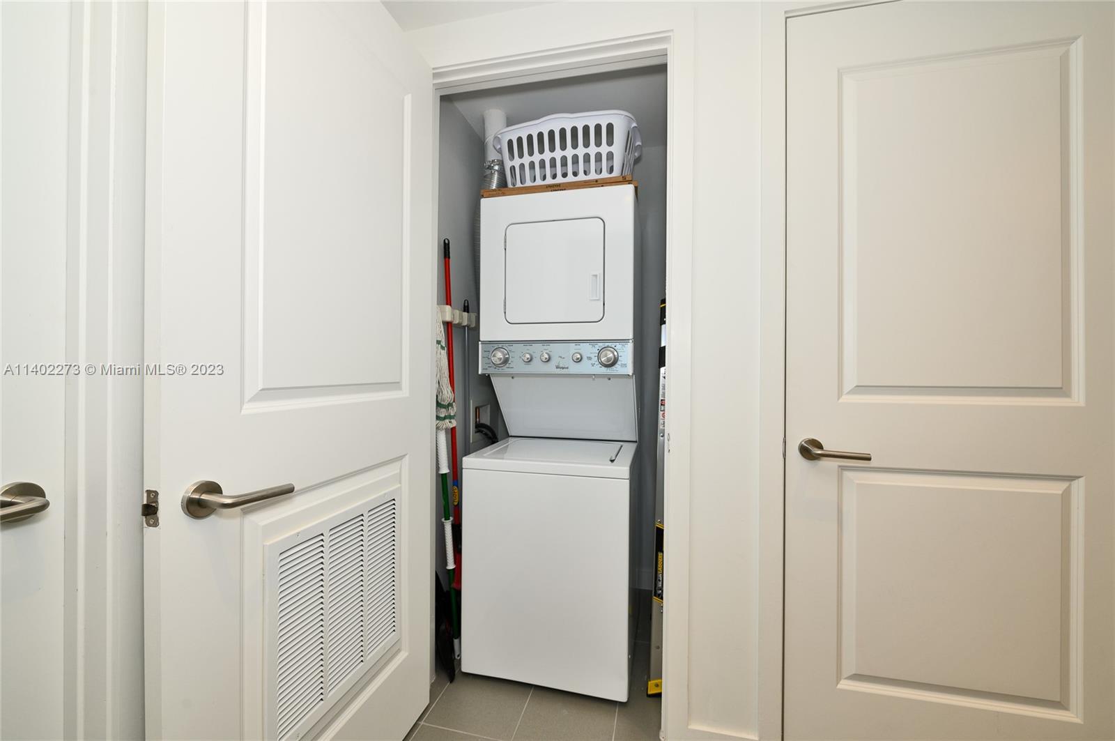 1600 NE 1 Ave # 2012