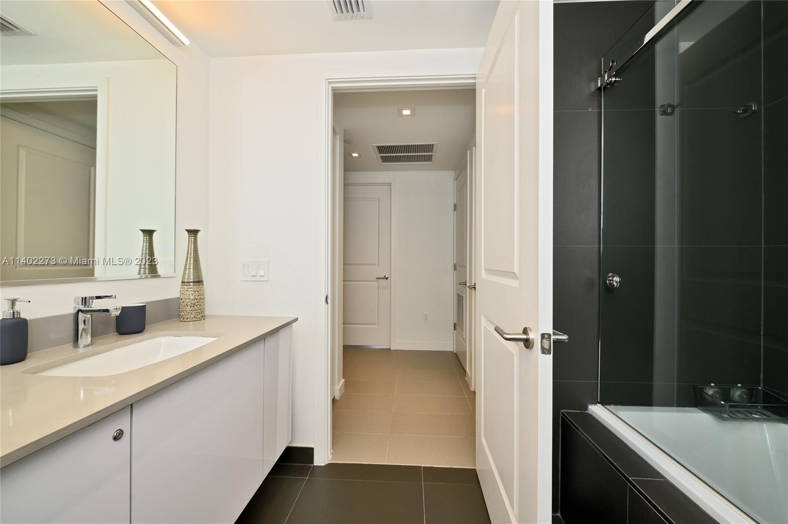 1600 NE 1 Ave # 2012