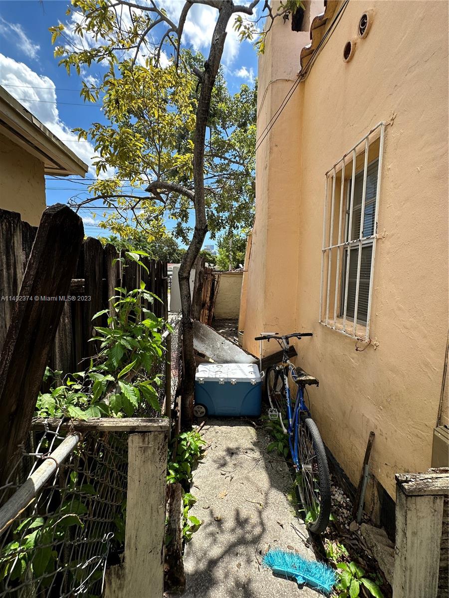 840 SW 9th Ave