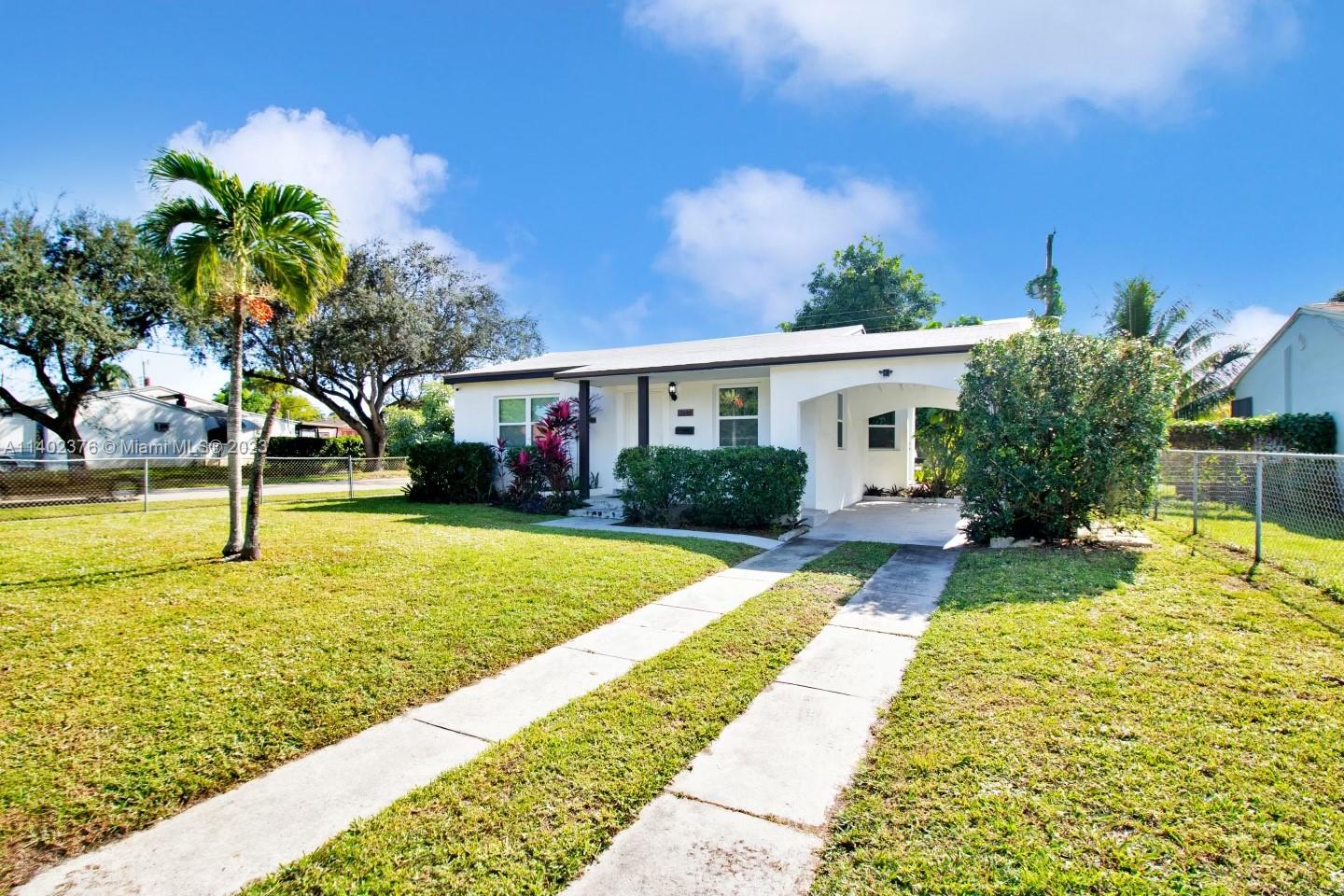 2604 Fletcher Ct