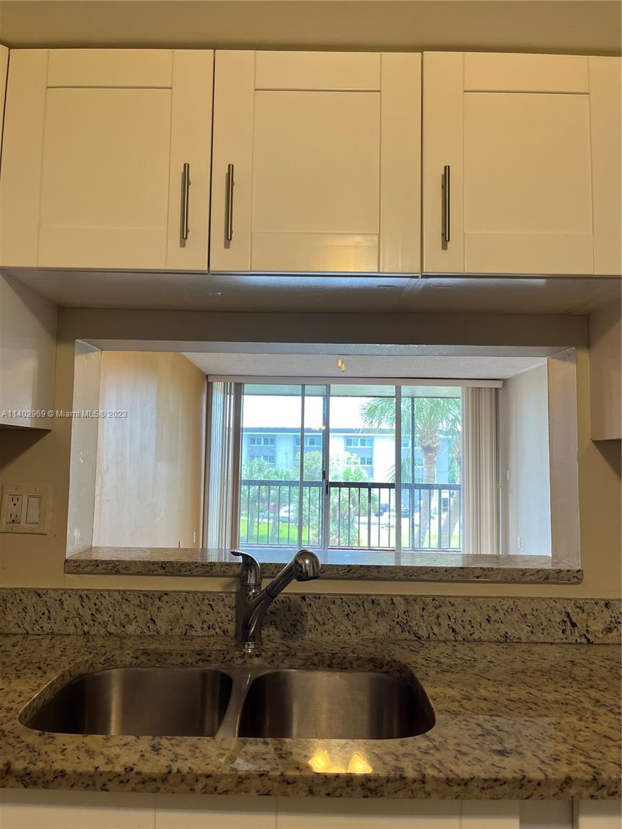 10865 SW 112th Ave Unit: 313